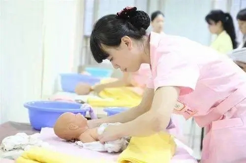 育婴员.jpg